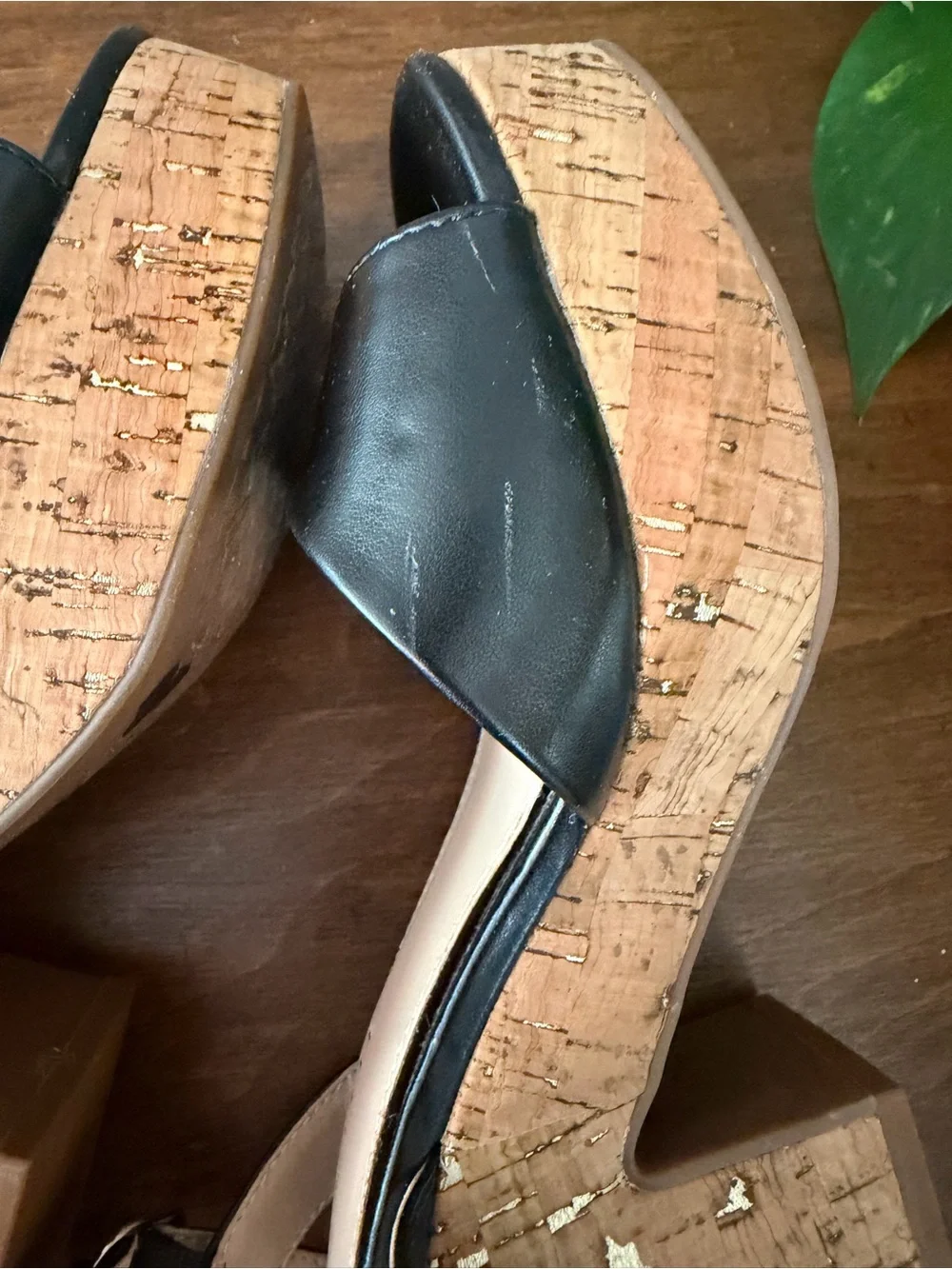 Kelly & Katie Black Leather Platform Sandals. Size 7
